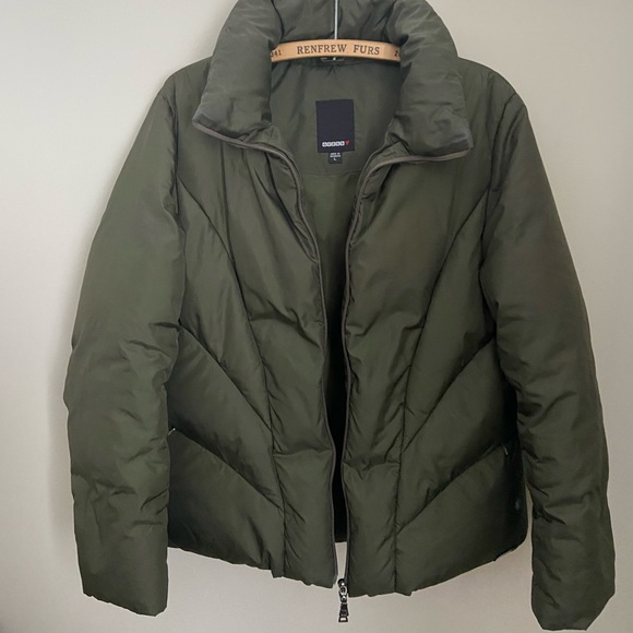 Guess Puffer Jacket - Picture 3 of 5